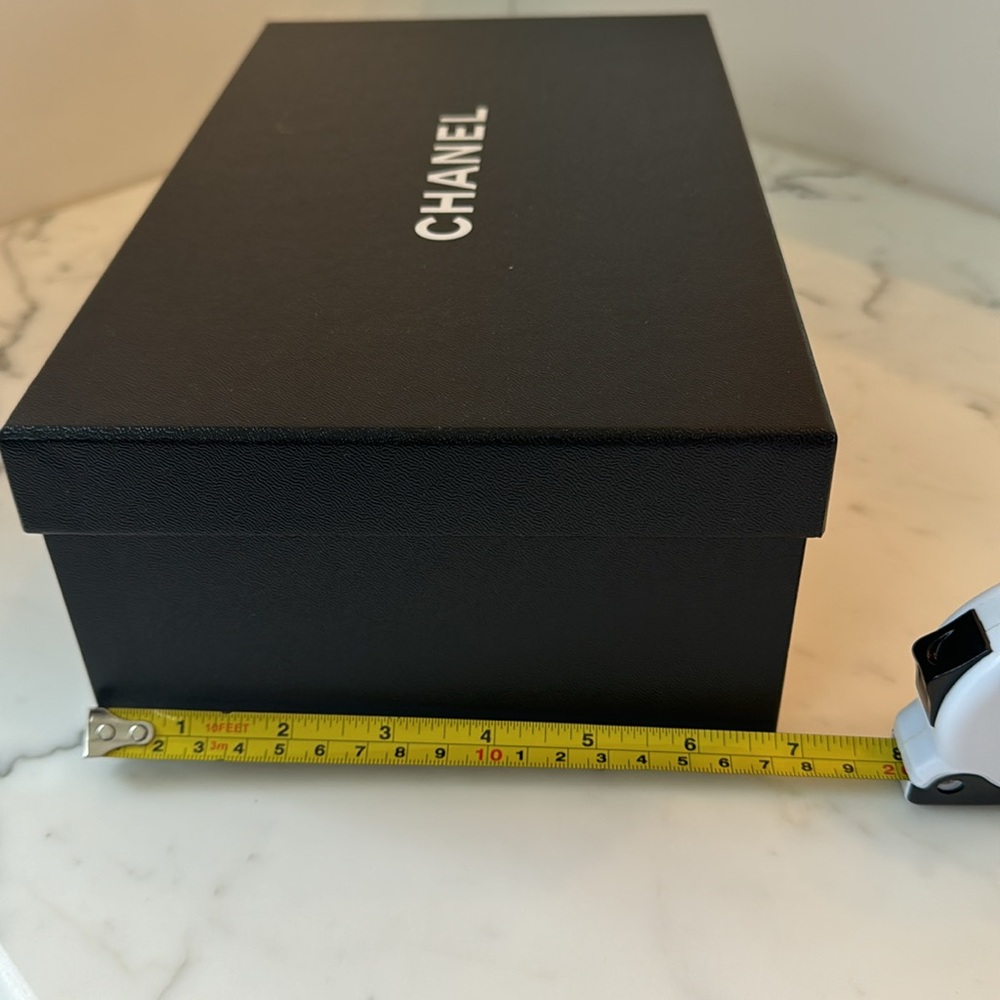 CHANEL BOX - Picture 3 of 5